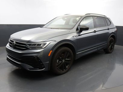 Used 2022 Volkswagen Tiguan SE R-Line