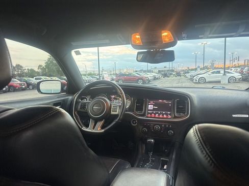 Used 2014 Dodge Charger R/T RWD image 8