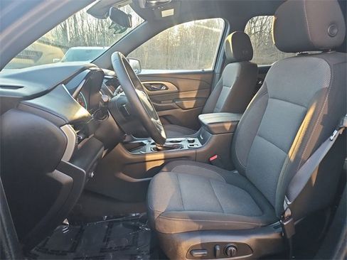 Used 2023 Chevrolet Traverse LT w/ Midnight/Sport Edition image 19