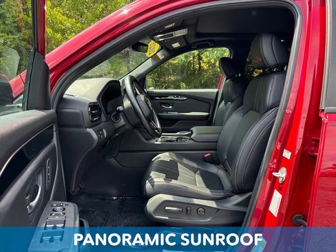 Used 2025 Honda Pilot TrailSport image 25