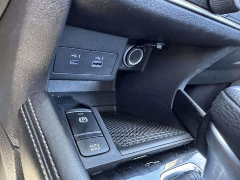 Used 2024 Nissan Kicks SV FWD image 33