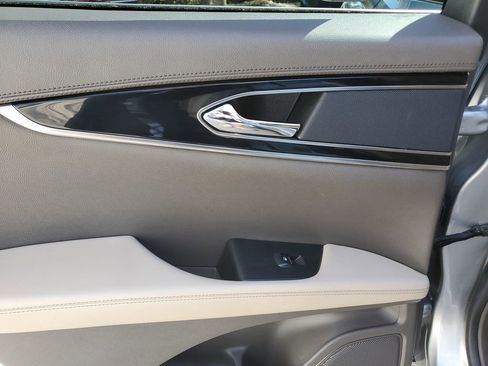 Used 2022 Lincoln Nautilus Reserve w/ Cargo Utility Package image 16