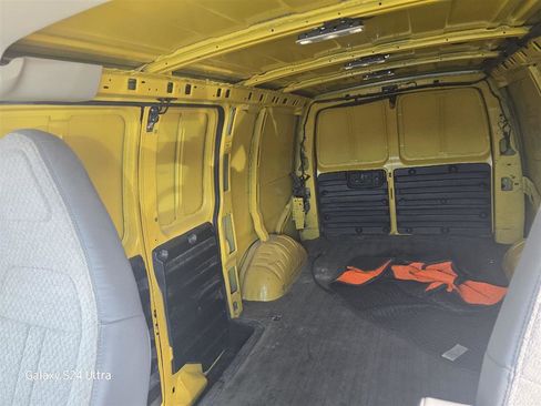 Used 2020 Chevrolet Express 2500 image 6