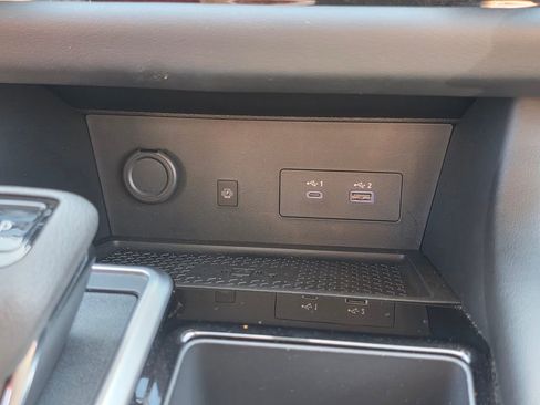 Used 2025 Nissan Pathfinder SL AWD/4WD image 26