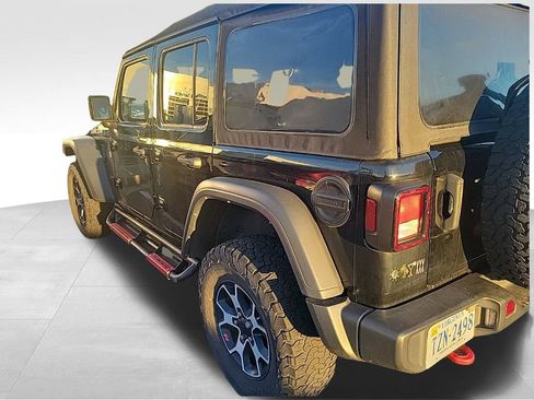 Used 2022 Jeep Wrangler Unlimited Rubicon image 2