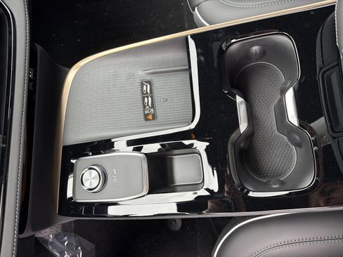 New 2026 Buick Enclave Avenir image 21