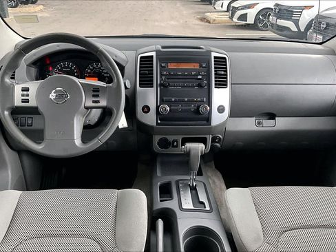 Used 2012 Nissan Frontier SV w/ SV Premium Utility Pkg image 14