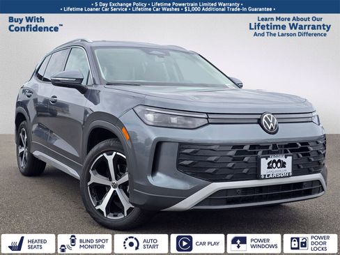 New 2025 Volkswagen Tiguan SE image 1