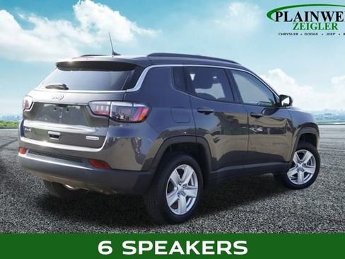 Used 2022 Jeep Compass Latitude image 3