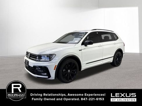 Used 2021 Volkswagen Tiguan SE AWD/4WD image 2