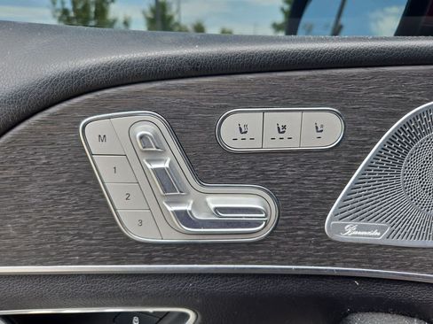 Used 2020 Mercedes-Benz GLS 450 4MATIC image 15