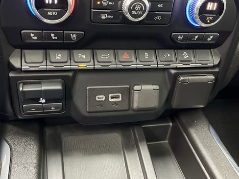 Certified 2022 GMC Sierra 2500 Denali w/ Denali Ultimate Package image 33