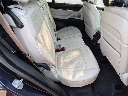 Used 2018 BMW X5 xDrive50i AWD/4WD image 17