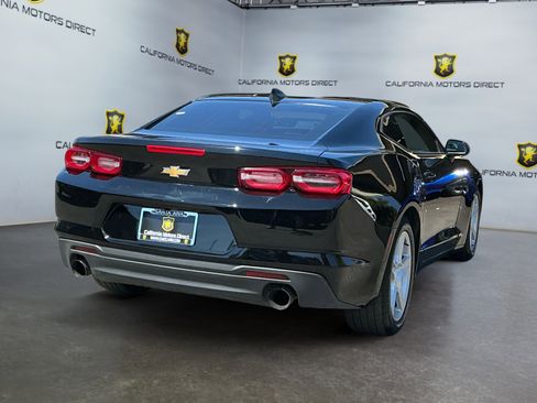 Used 2019 Chevrolet Camaro LT image 5