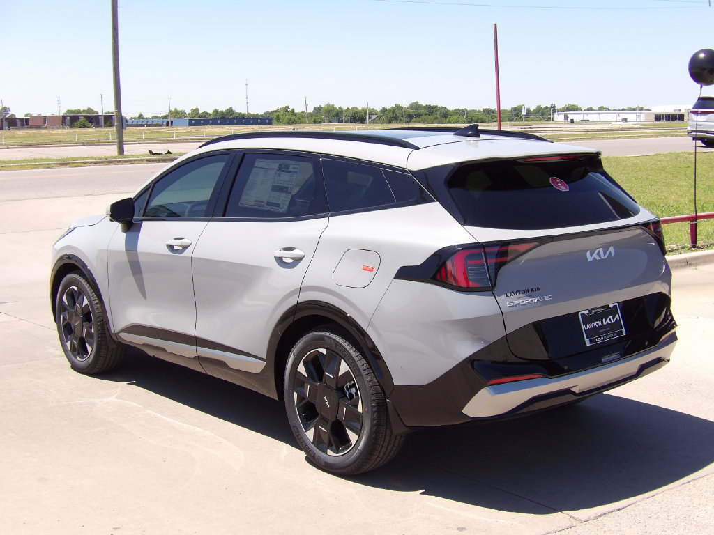 New 2026 Kia Sportage SX FWD image 8