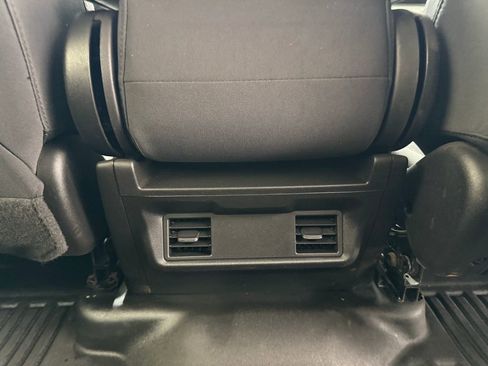 Used 2021 Chevrolet Silverado 1500 W/T image 24