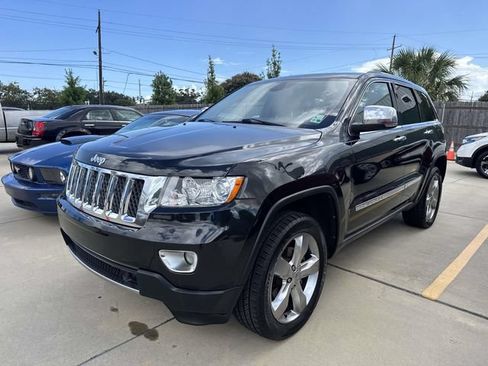 Used 2012 Jeep Grand Cherokee Overland w/ Trailer Tow Group RWD image 3