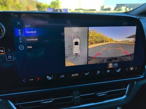 New 2026 Chevrolet Equinox EV LT AWD/4WD image 24