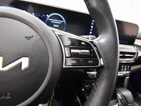 Certified 2024 Kia Seltos S image 21