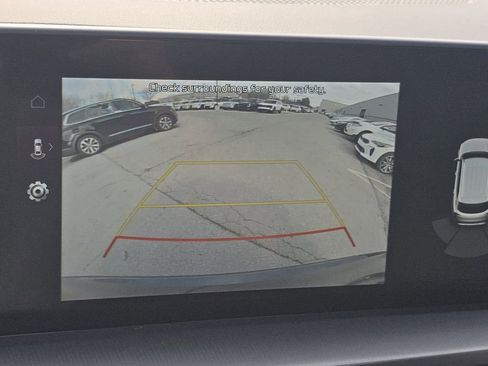 Used 2025 Kia Telluride S image 31