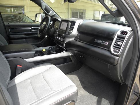 Used 2022 RAM 1500 Big Horn AWD/4WD image 17