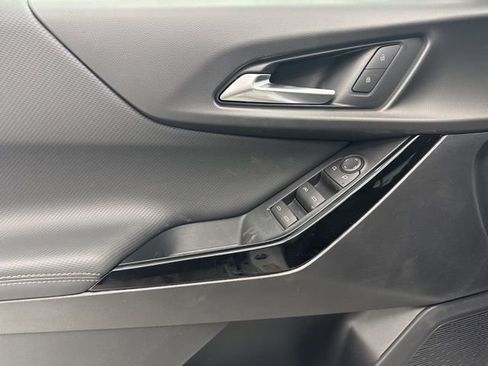 New 2026 Chevrolet Equinox LT FWD image 9