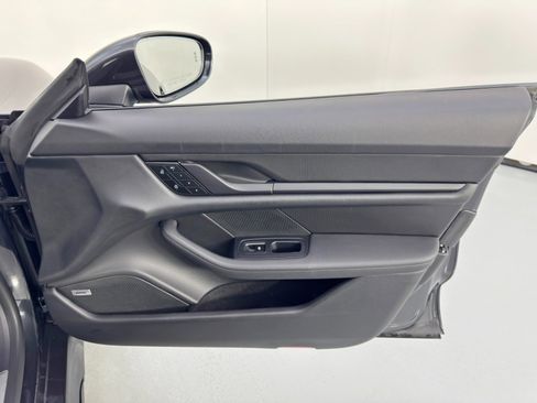 Used 2023 Porsche Taycan 4S w/ Performance Package image 48