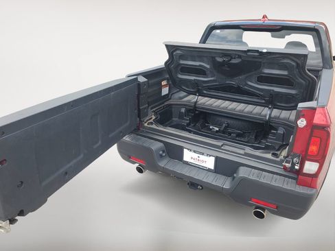 Used 2024 Honda Ridgeline Sport image 28