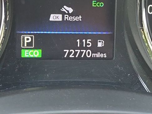 Used 2019 Nissan Rogue SV w/ Premium Package FWD image 17