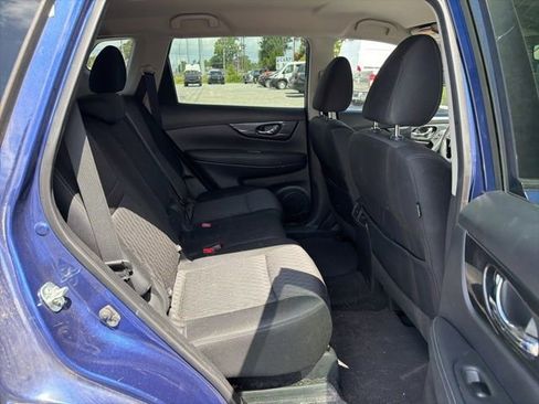 Used 2019 Nissan Rogue SV AWD/4WD image 13