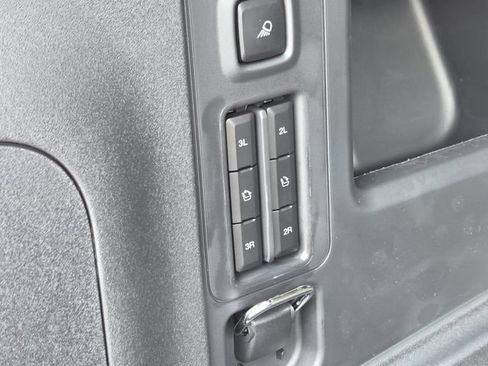 New 2027 Ford Expedition Platinum w/ Stealth Performance Package AWD/4WD image 9