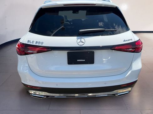 Used 2026 Mercedes-Benz GLC 300 4MATIC image 4