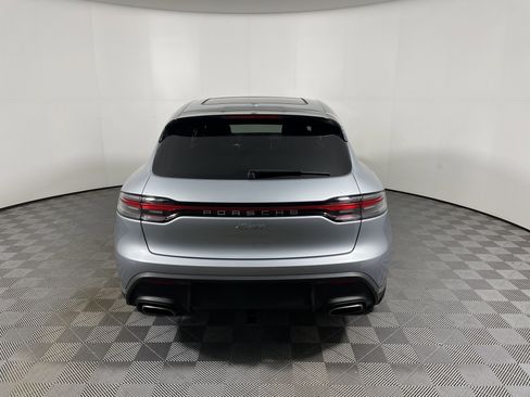 Used 2025 Porsche Macan image 6
