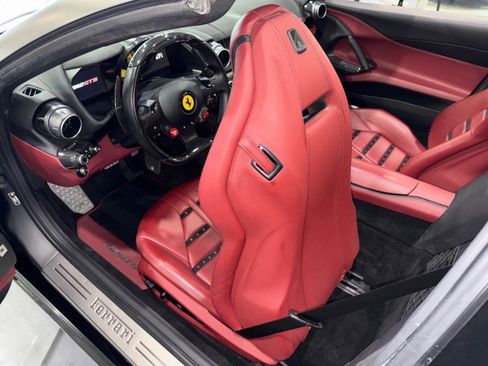 Used 2021 Ferrari 812 GTS image 52