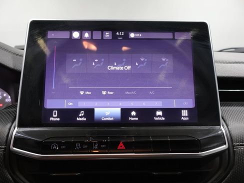 Used 2023 Jeep Compass Latitude AWD/4WD image 30