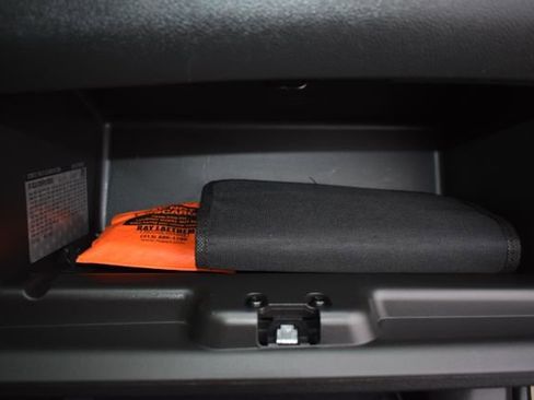 Used 2015 Buick Encore FWD image 42