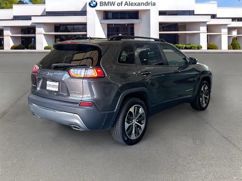 Used 2022 Jeep Cherokee Limited w/ Elite Package AWD/4WD image 5
