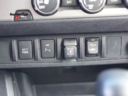 Used 2019 Toyota Tacoma SR5 image 29