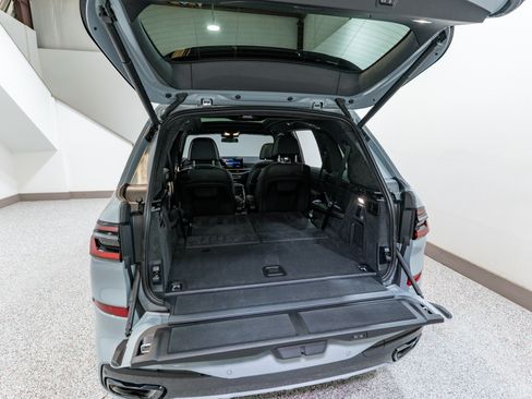 Used 2024 BMW X7 xDrive40i w/ M Sport Package image 35