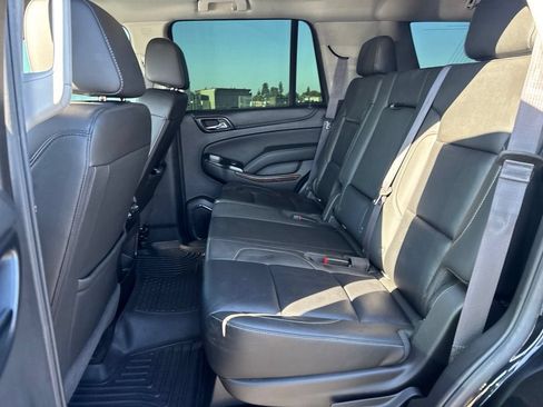 Used 2017 Chevrolet Tahoe LT w/ Luxury Package AWD/4WD image 12