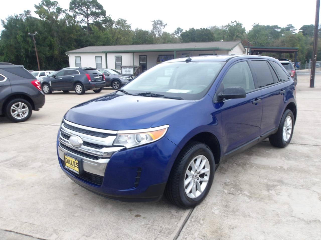 Used 2014 Ford Edge SE FWD image 2