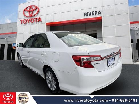 Used 2012 Toyota Camry XLE image 7
