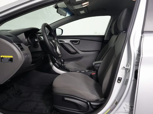 Used 2014 Hyundai Elantra SE FWD image 10