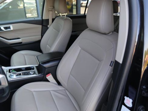 Used 2023 Ford Explorer XLT w/ Equipment Group 202A image 16