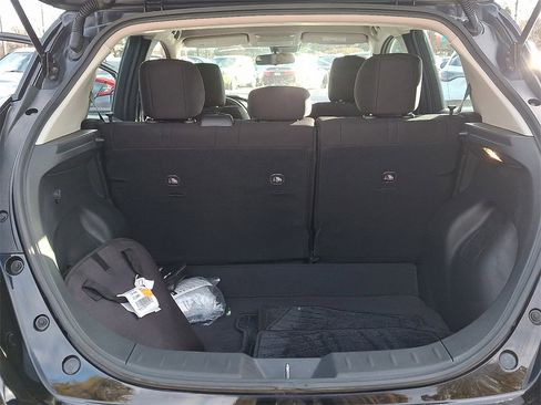 Used 2025 Nissan Leaf S image 28