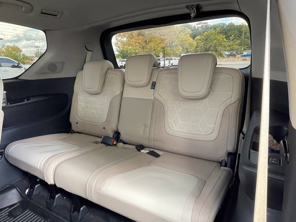 Used 2025 Nissan Armada Platinum RWD image 30