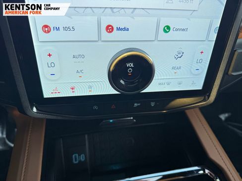 Used 2024 Ford Expedition Platinum image 28