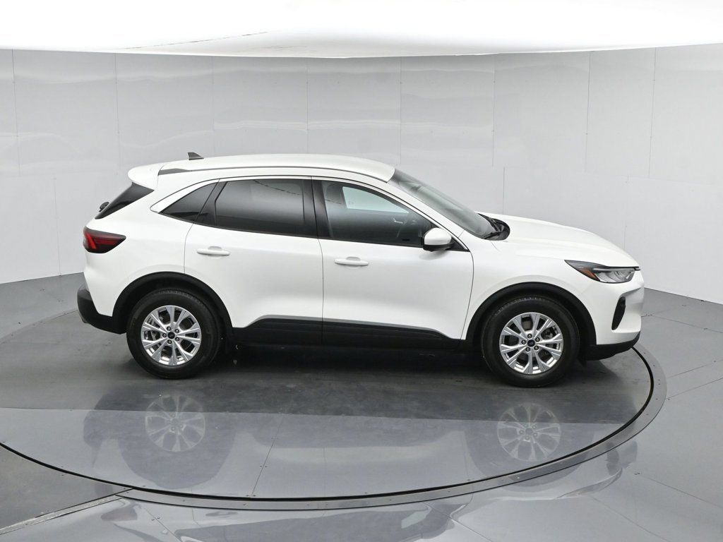 Used 2023 Ford Escape Active w/ Tech Pack #2 FWD image 56