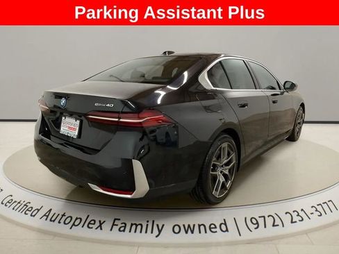 Used 2025 BMW i5 eDrive40i image 4