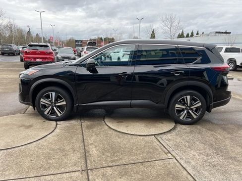 Used 2024 Nissan Rogue SL image 4